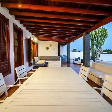 Magnifica Al Lado Del Mar Арресифе